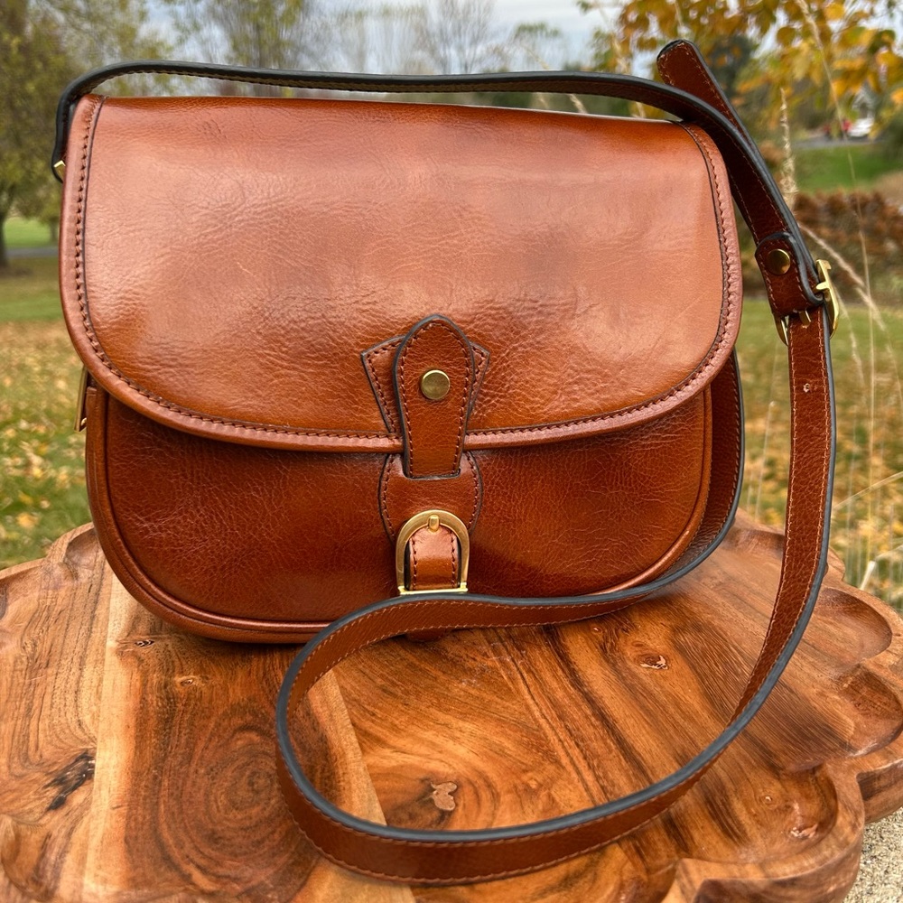 Italian Vechetta Leather Saddle Bag Brown Time Resistance “Women in Love” NWT - Picture 15 of 17